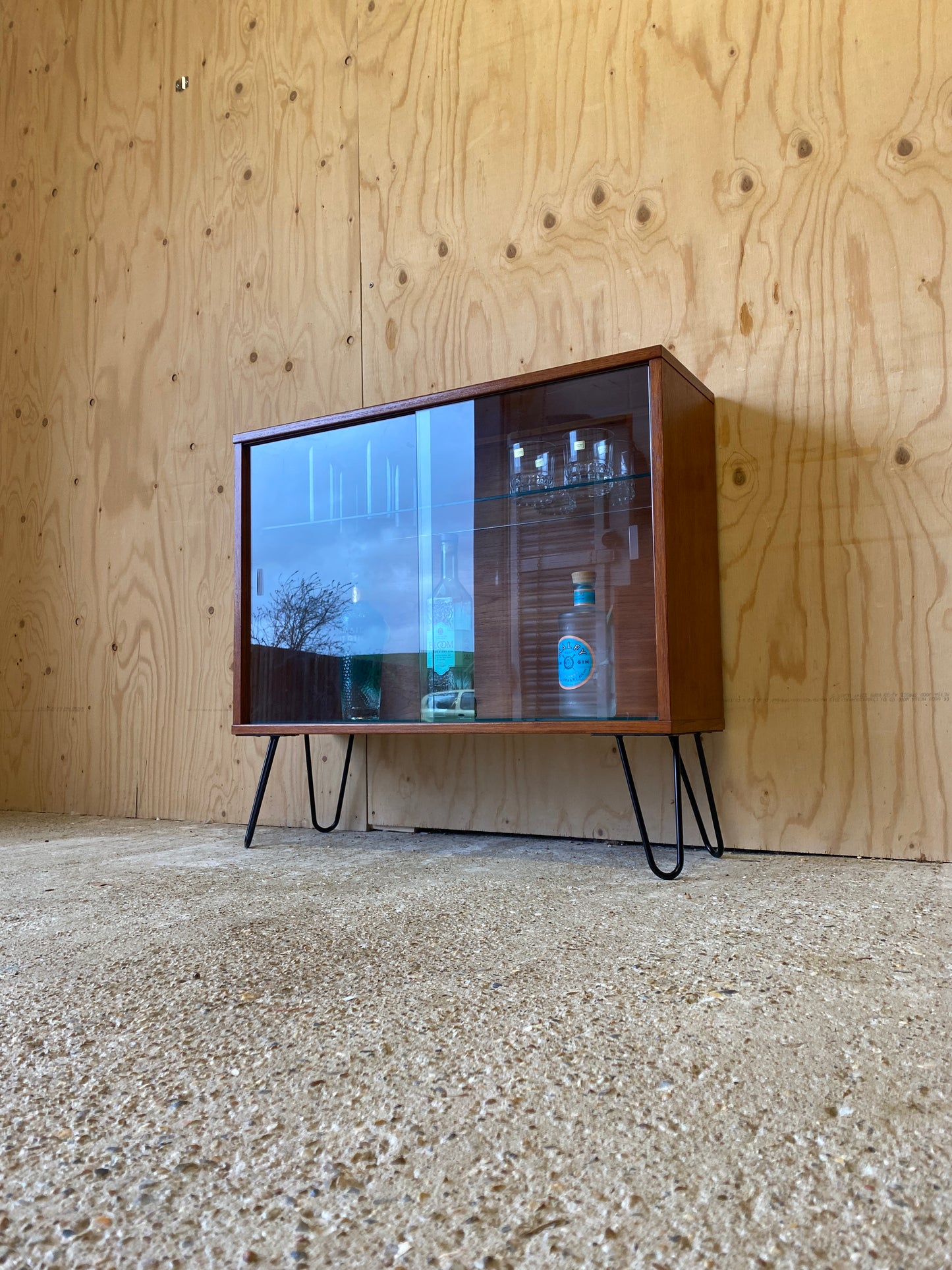 Vintage Retro Beaver & Tapley Cabinet with Glass Sliding Doors