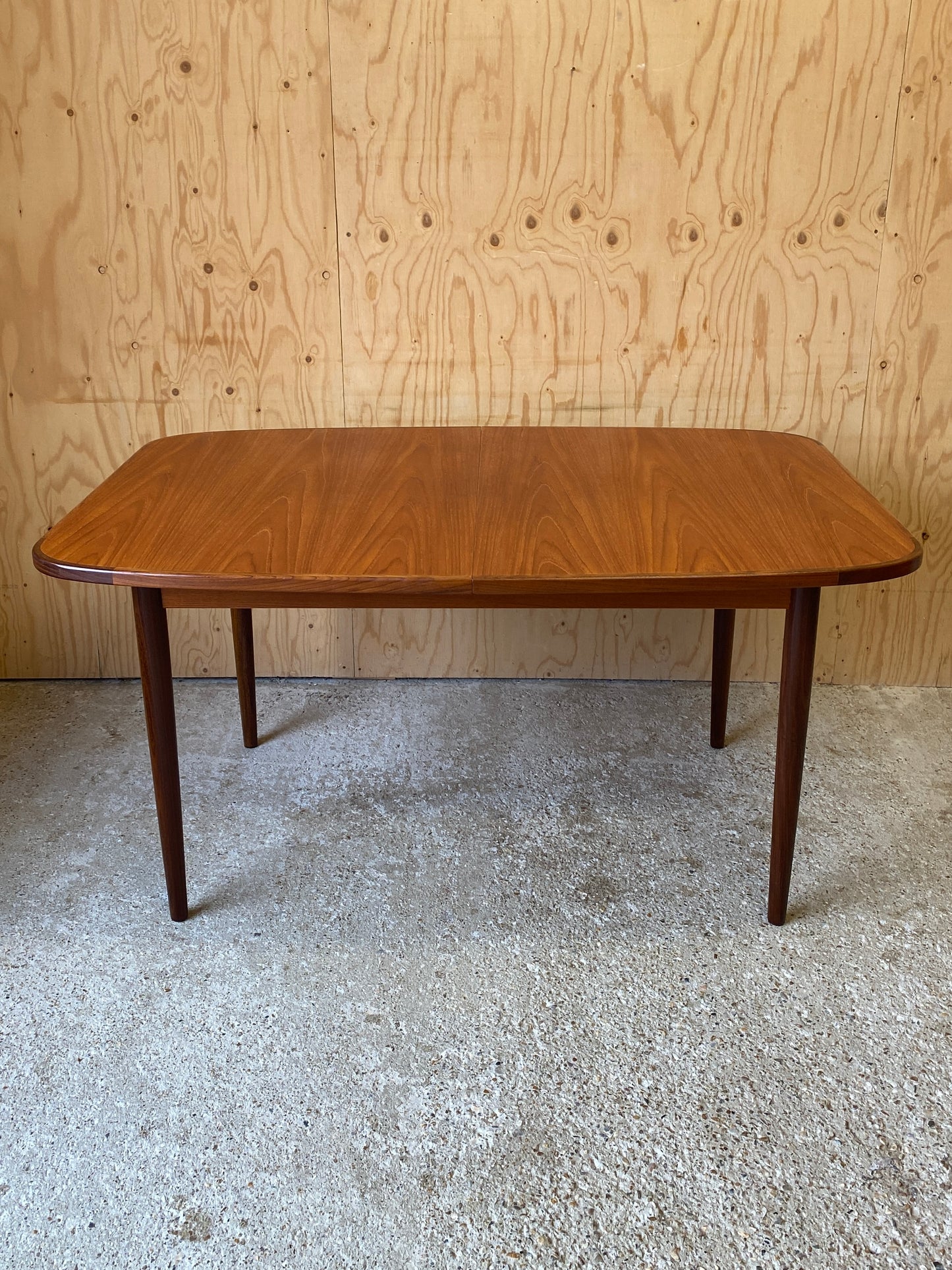 GPlan Extending Dining Table