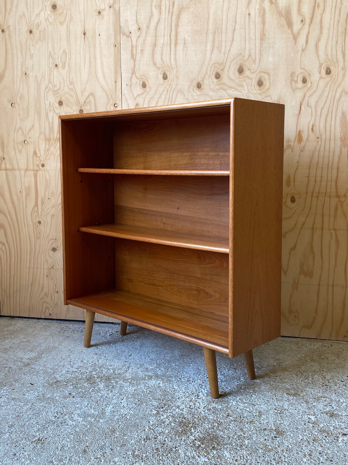 Turnidge Bookcase