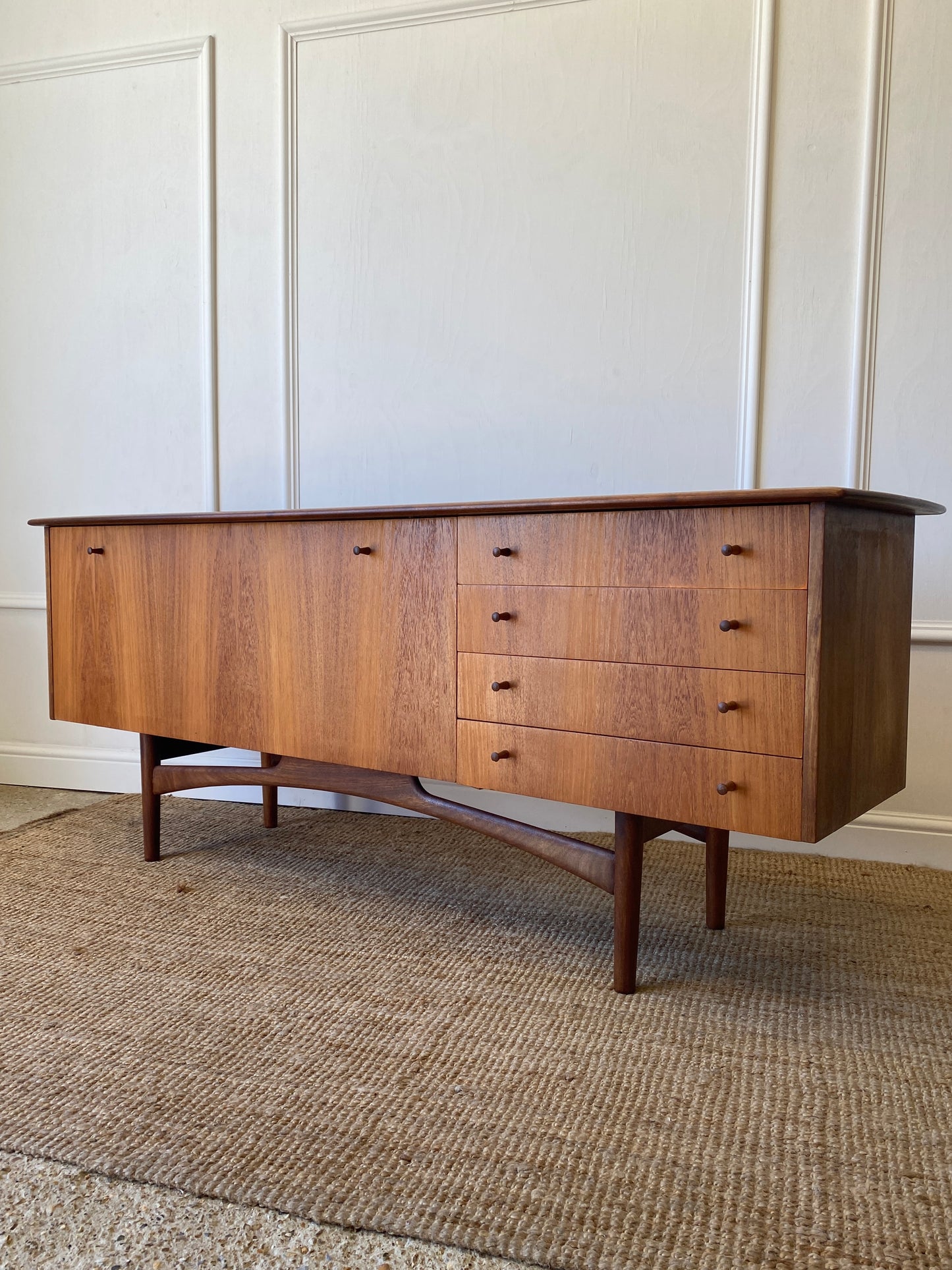 Dalescraft Sideboard