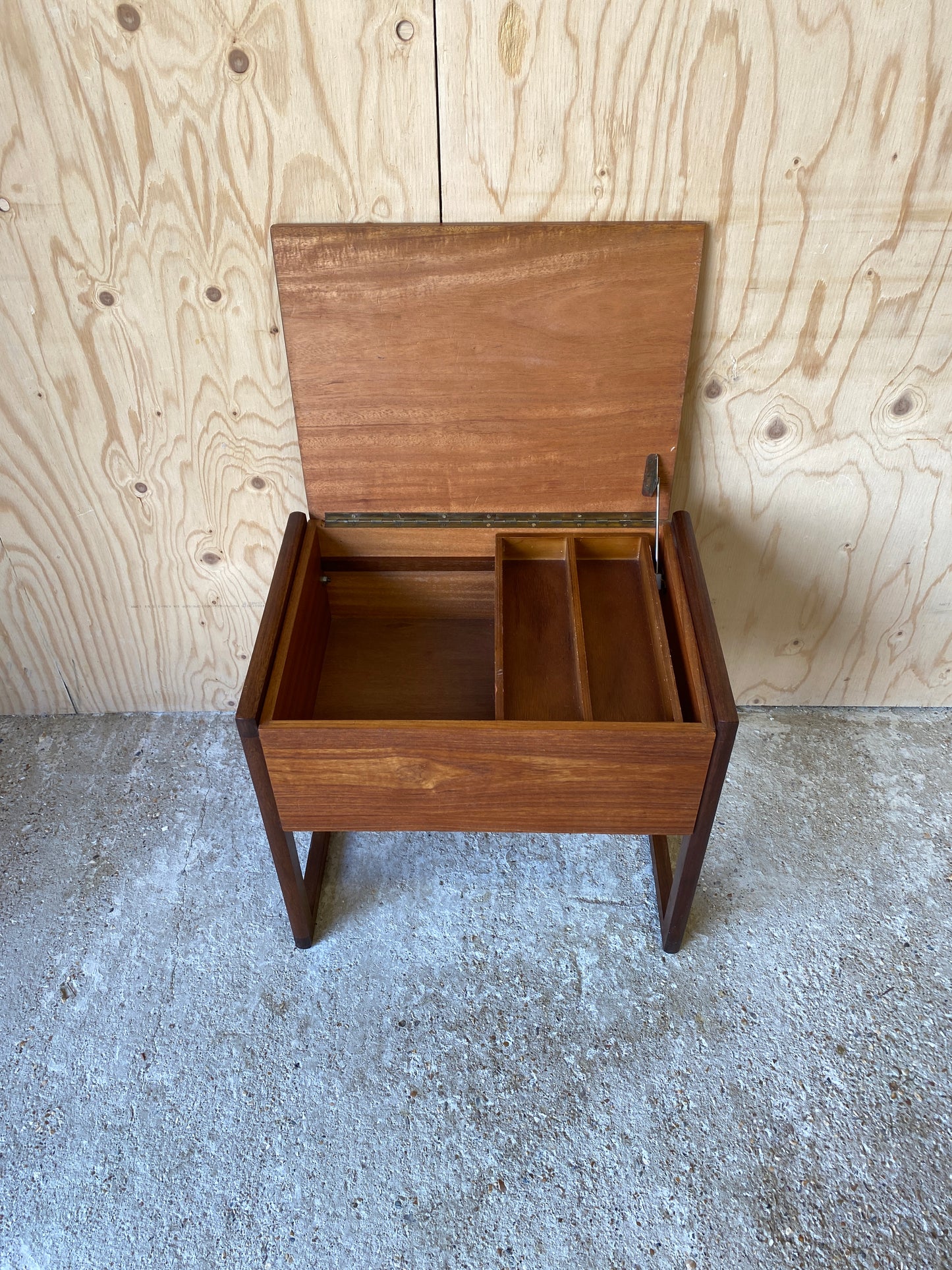 Vintage Mid Century Sewing Box