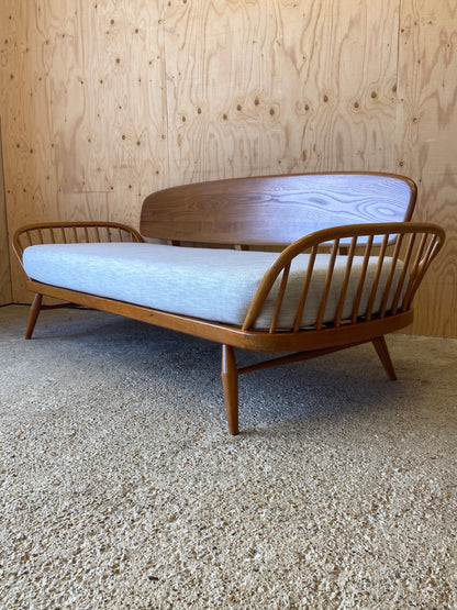 Ercol '355' Daybed