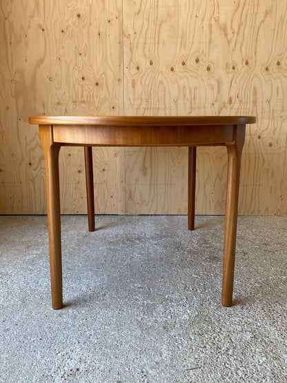 McIntosh Dining Table & Chairs