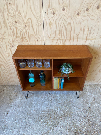 Mid Century Vintage Retro Beaver & Tapley Shelving Unit