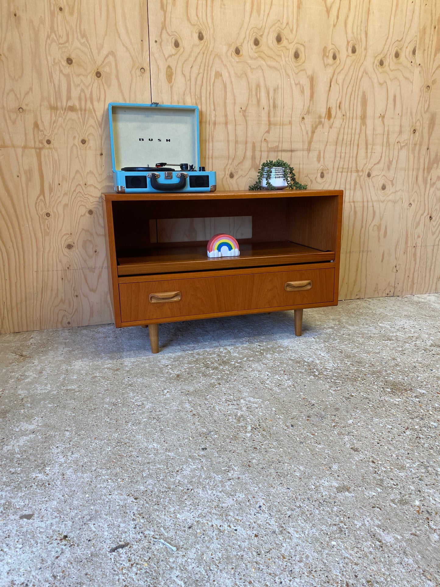 Vintage GPlan TV Stand