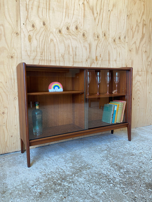 A.Younger Bookcase