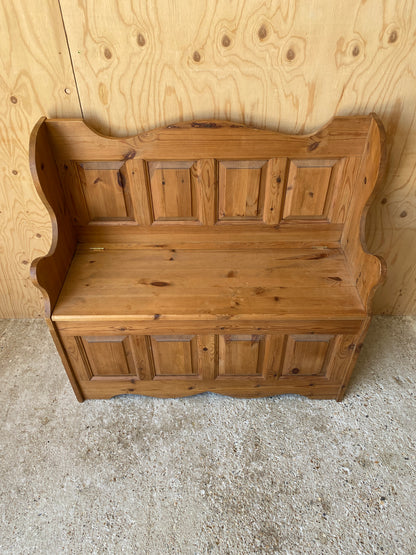 Pine Storage Bench