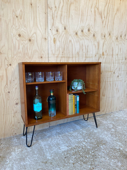 Mid Century Vintage Retro Beaver & Tapley Shelving Unit