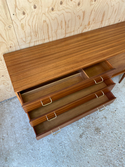 Uniflex Sideboard