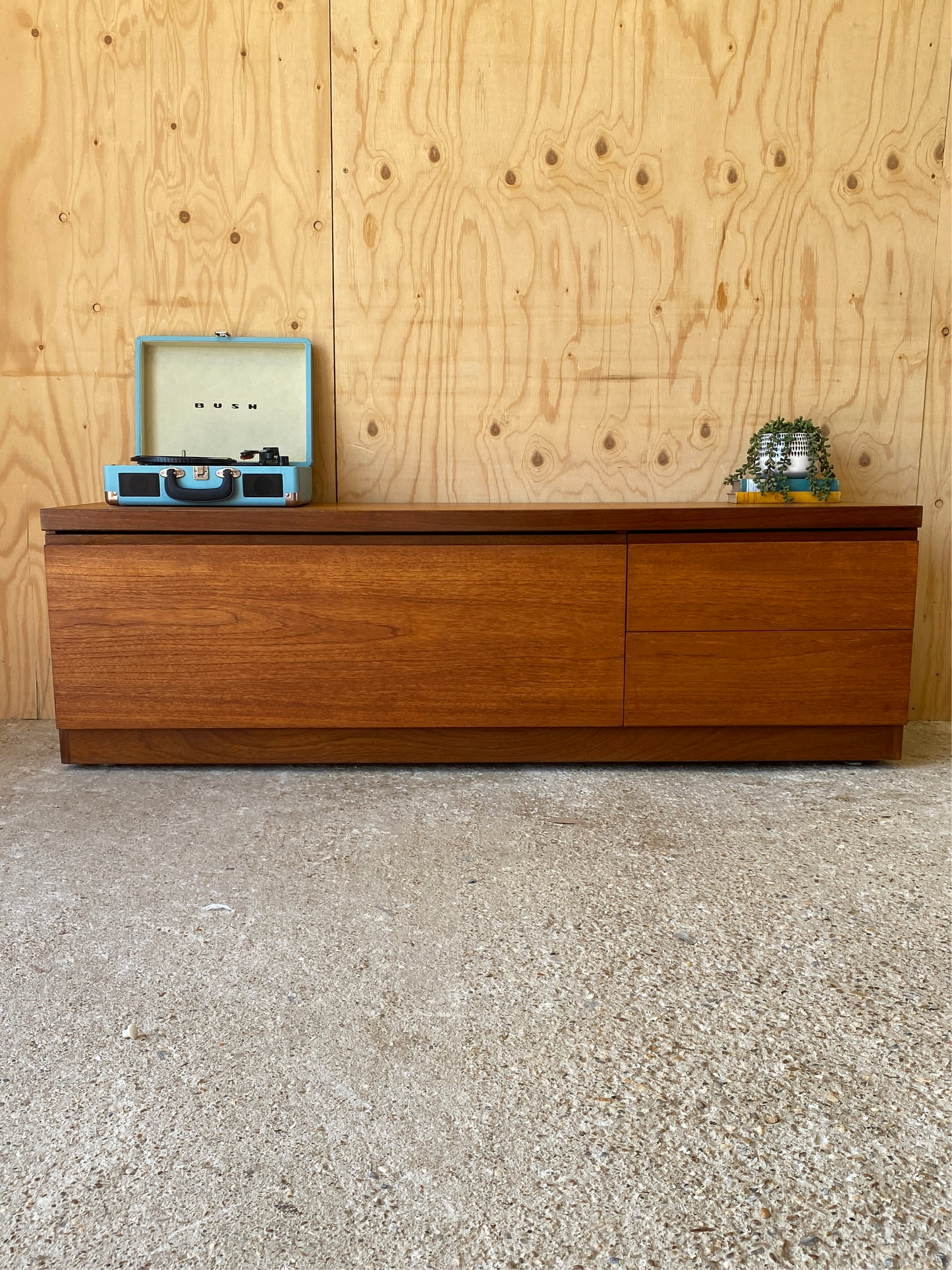 Vintage White & Newton Sideboard