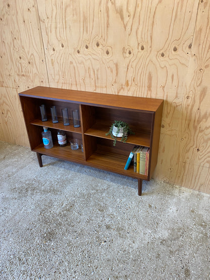 Mid Century Beaver & Tapley Bookcase