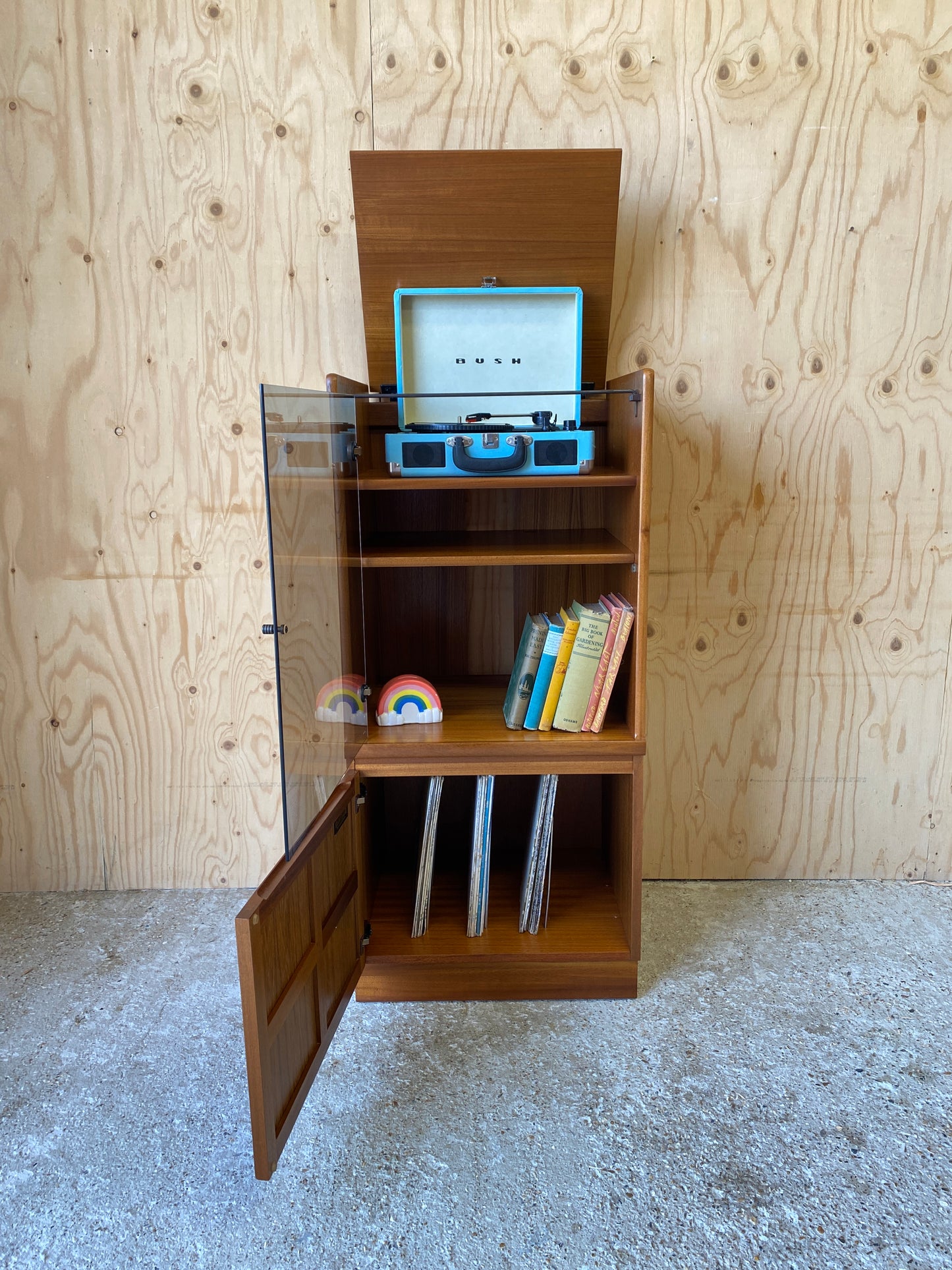 Nathan Hi-fi Cabinet