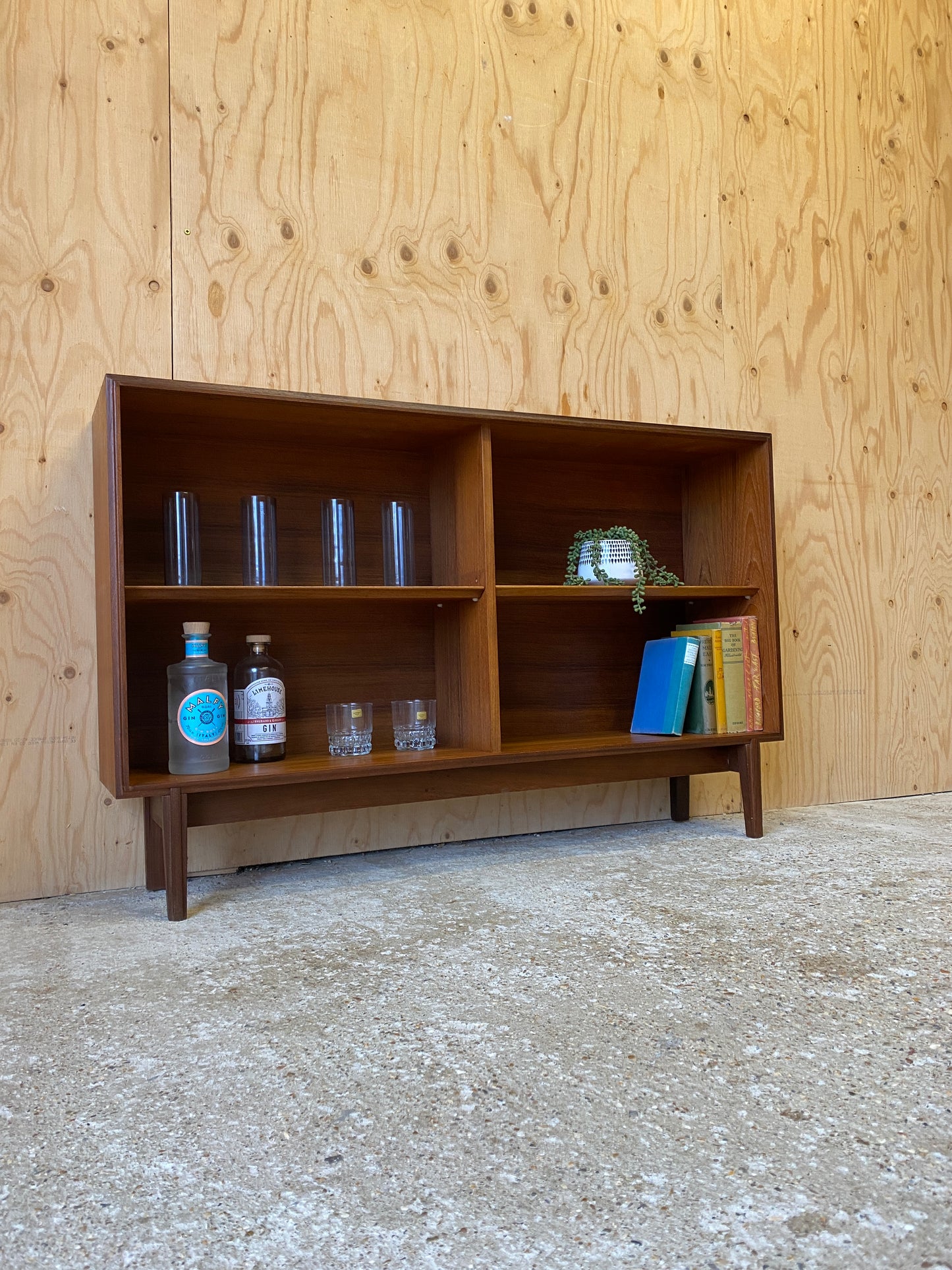 Mid Century Beaver & Tapley Bookcase