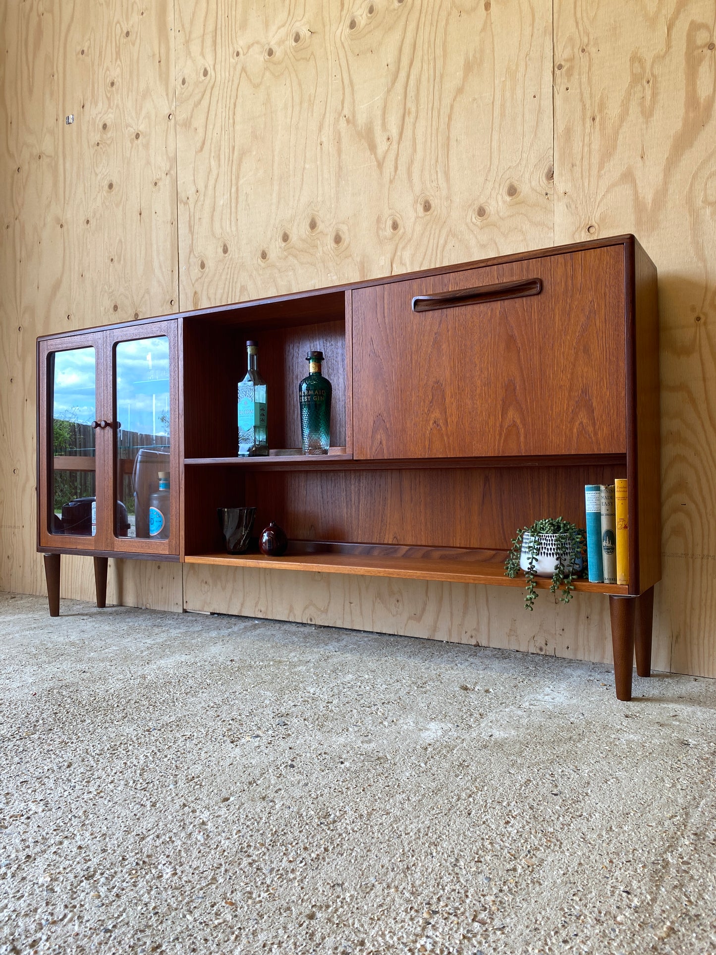 Retro GPlan Fresco Drinks Cabinet with Pull Down Drinks Bar