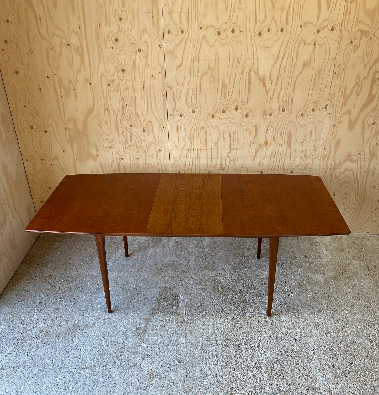 Vintage Mid Century Extending Dining Table by British makers Mcintosh