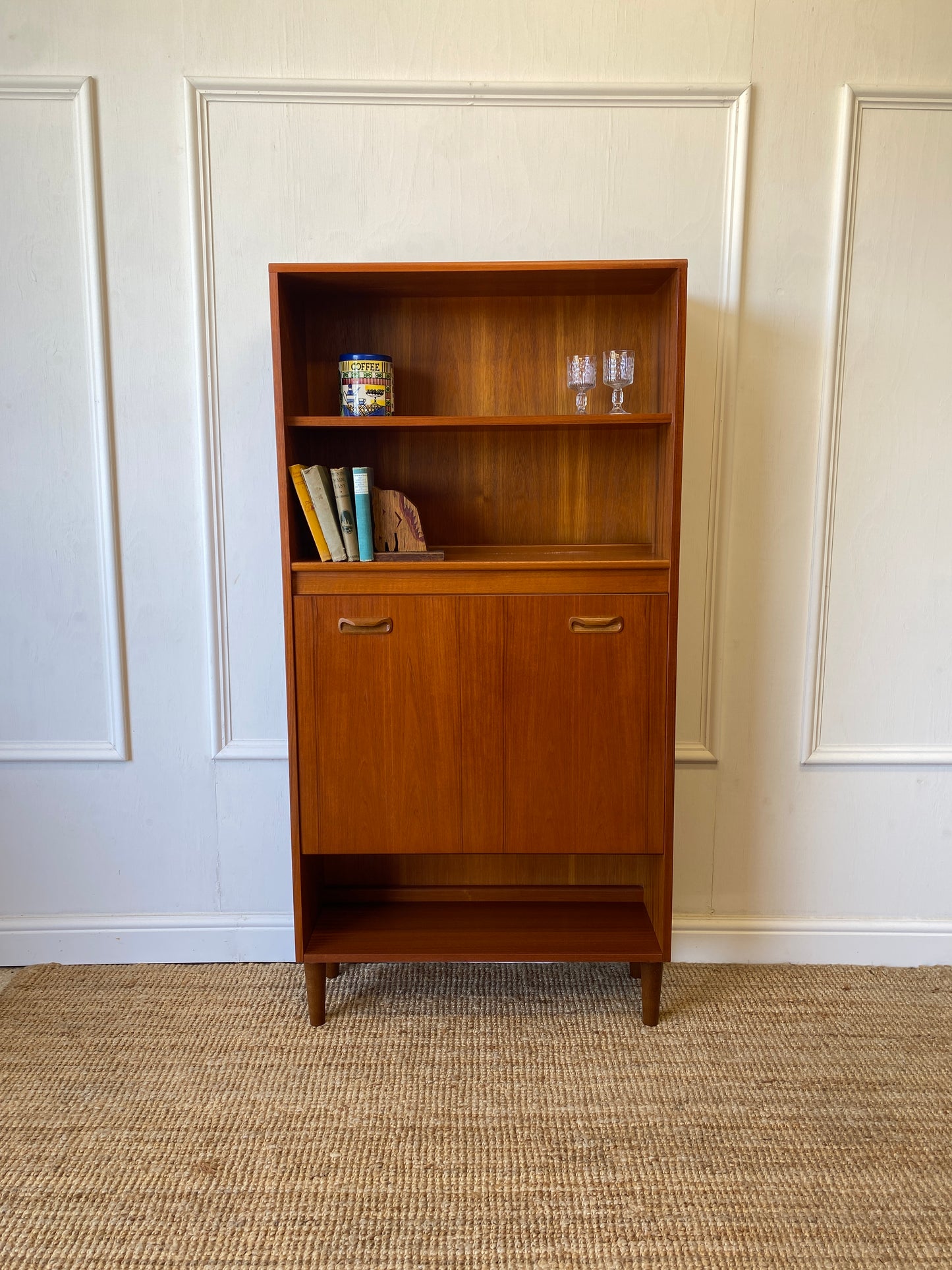 GPlan Drinks Cabinet