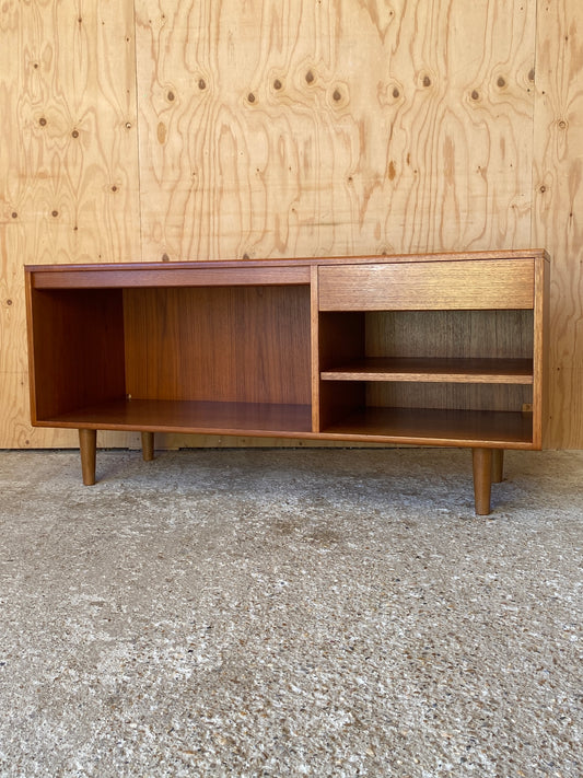 GPlan Record Player Stand