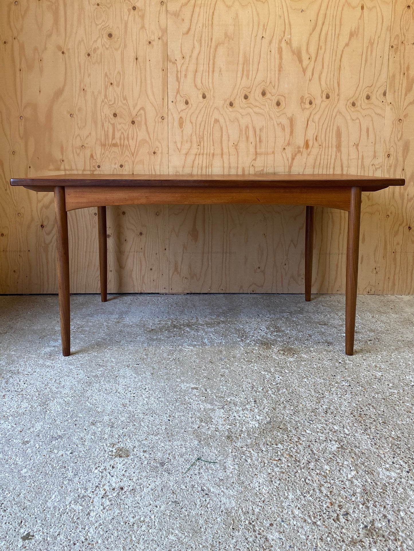 GPlan Extending Dining Table