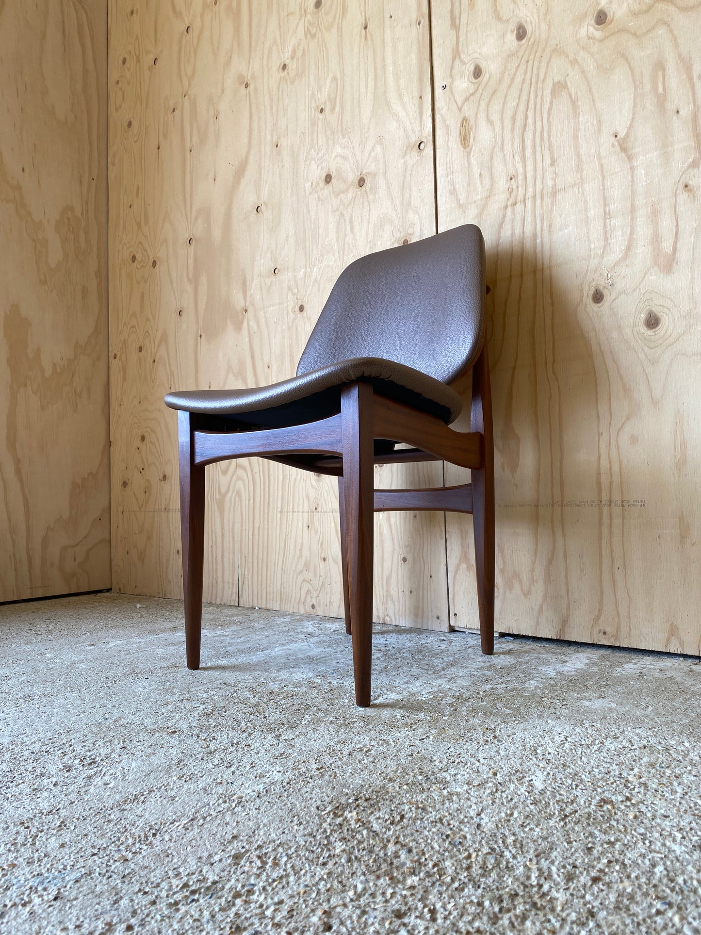 Dining Chair by British makers Elliots of Newbury