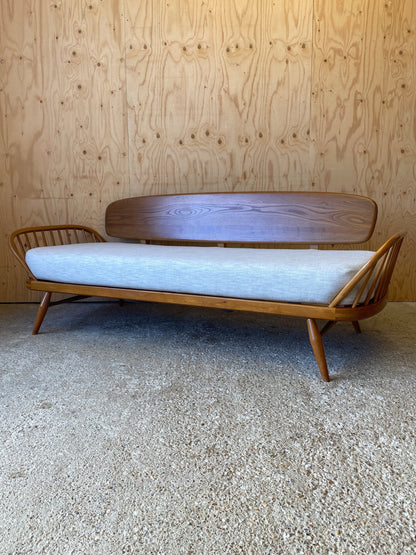 Ercol '355' Daybed