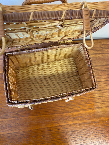 Vintage Wicker Lunchbox