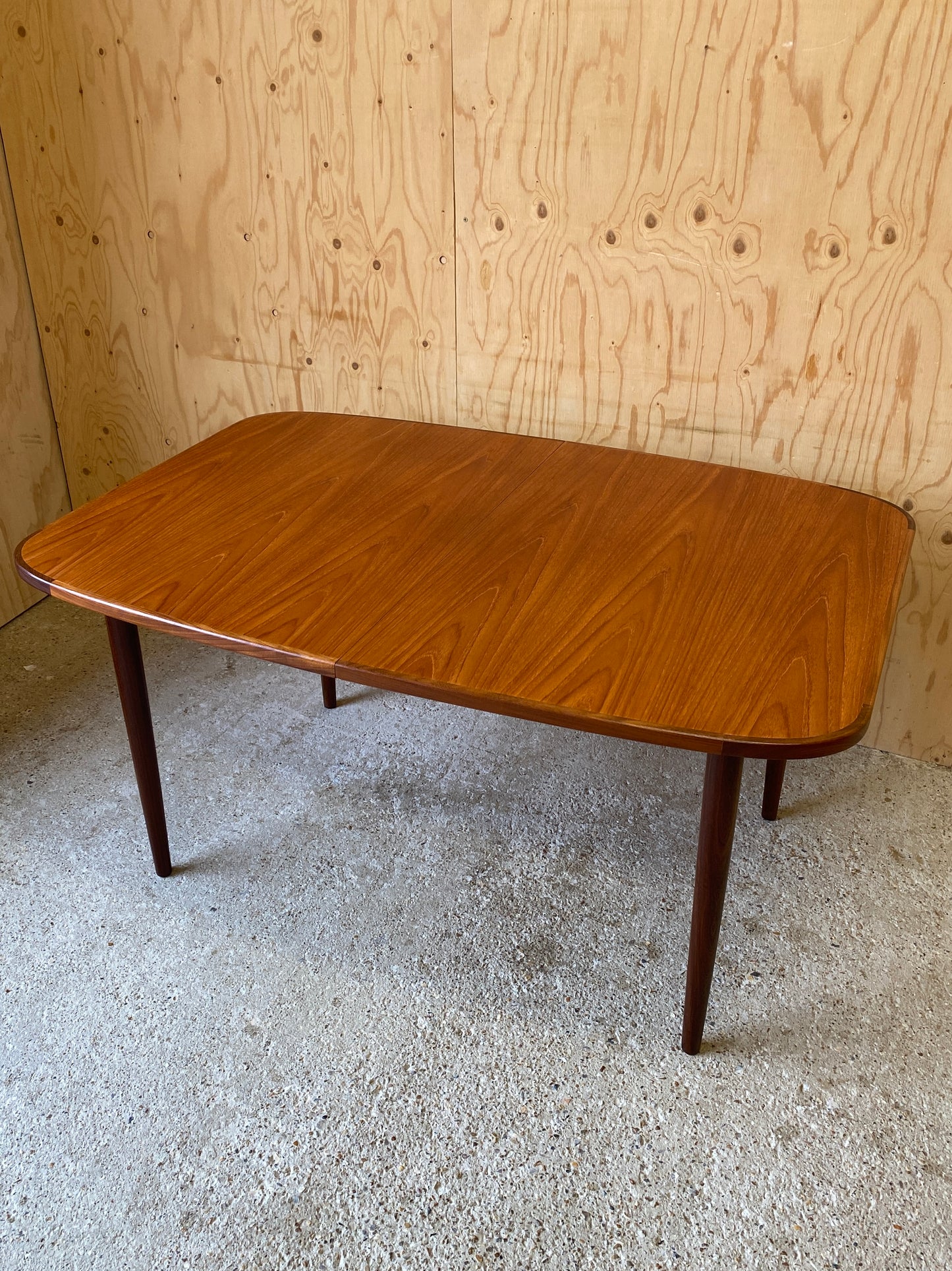 GPlan Extending Dining Table