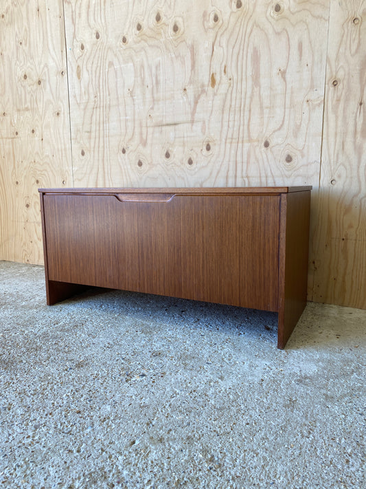 Meredew Storage Chest