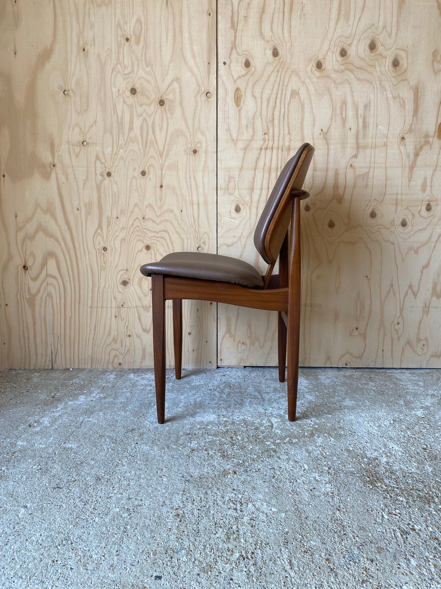 Dining Chair by British makers Elliots of Newbury