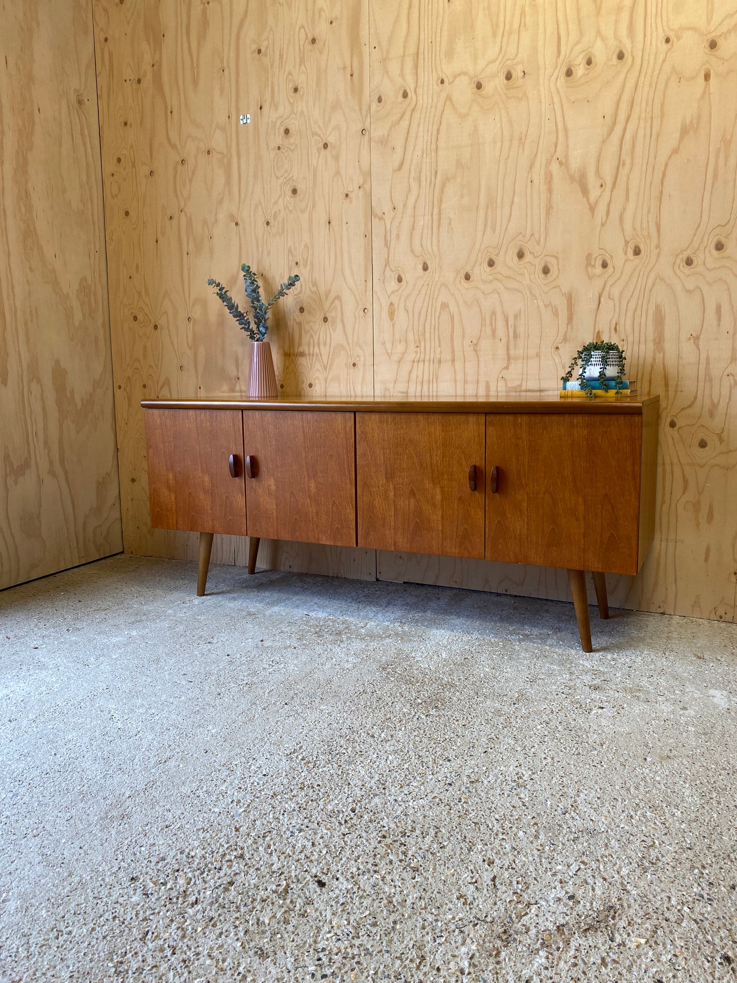 Vintage Sideboard TV stand