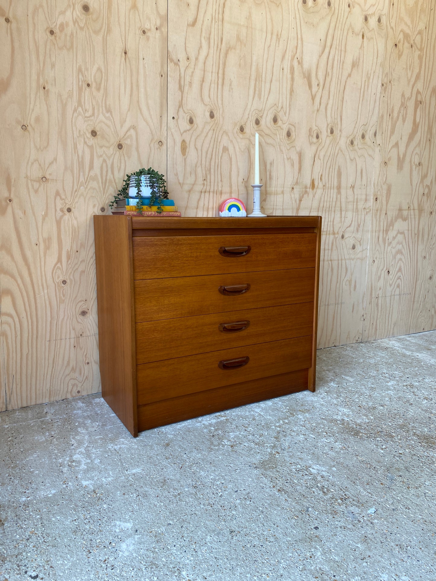 Vintage Chest of Drawers by British makers William Lawrence of Nottingham