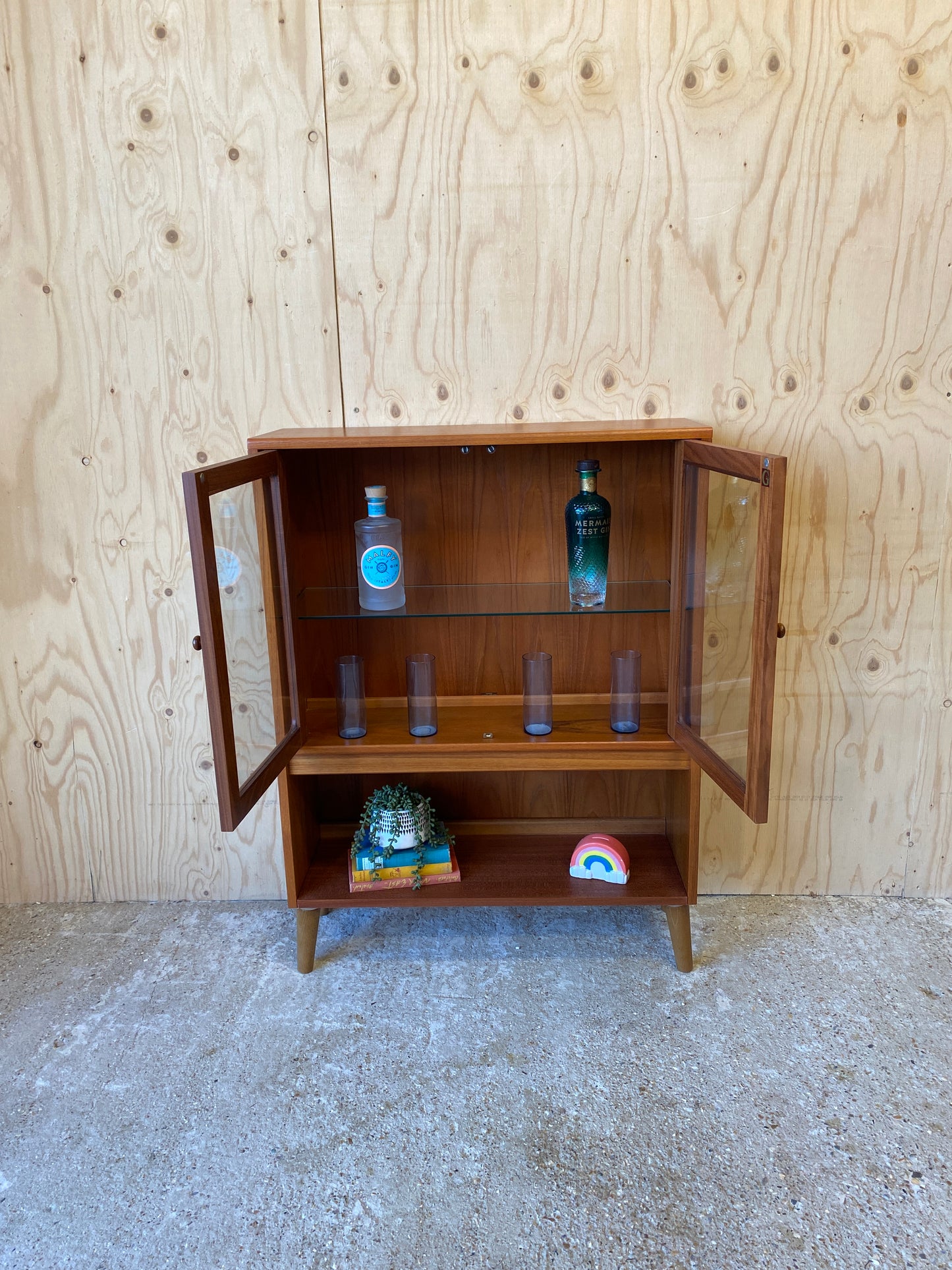 Retro Mid Century Vintage GPlan Fresco Drinks Cabinet Bookcase on Wooden Tapered Legs