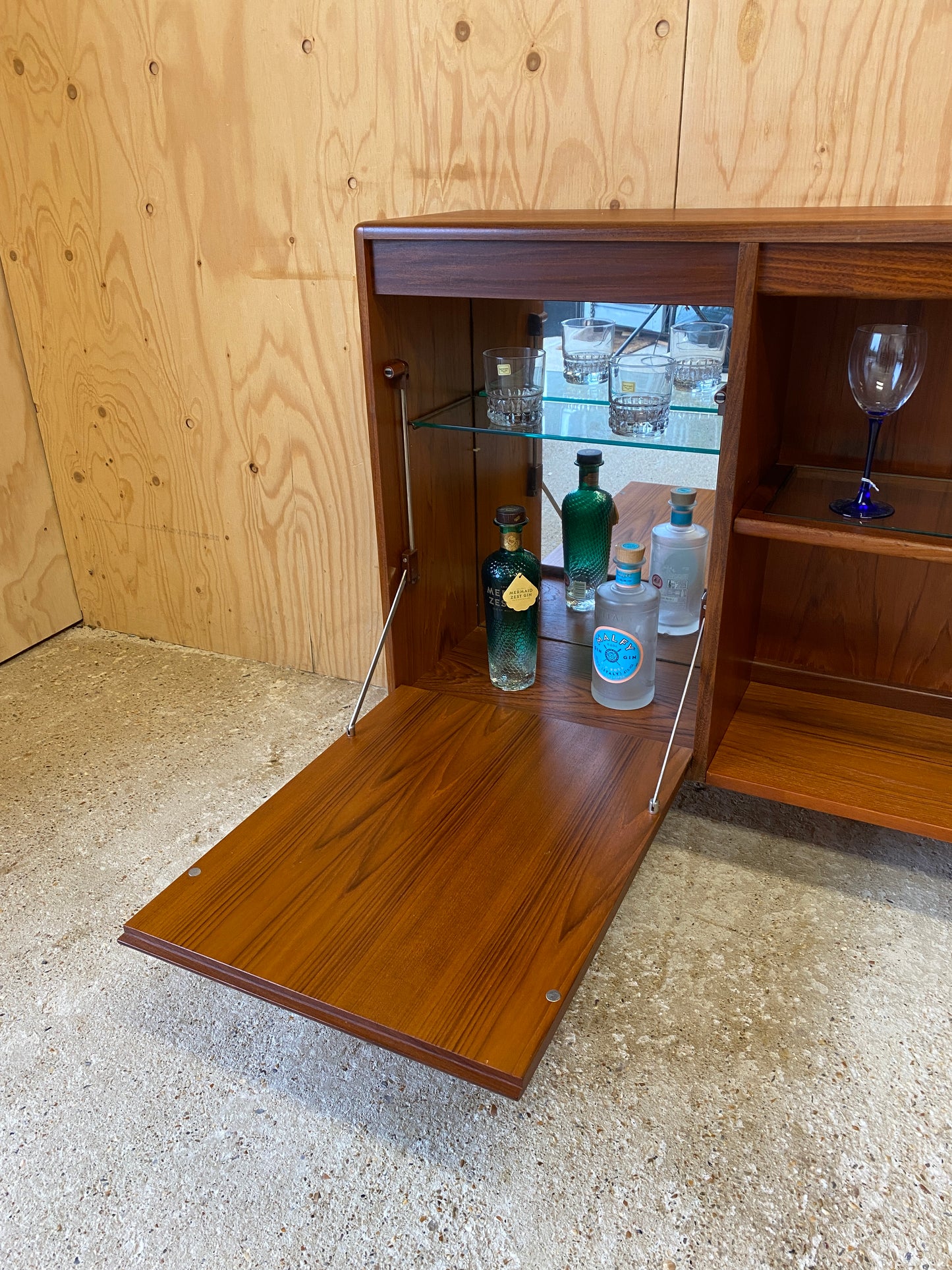 GPlan Fresco Drinks Cabinet