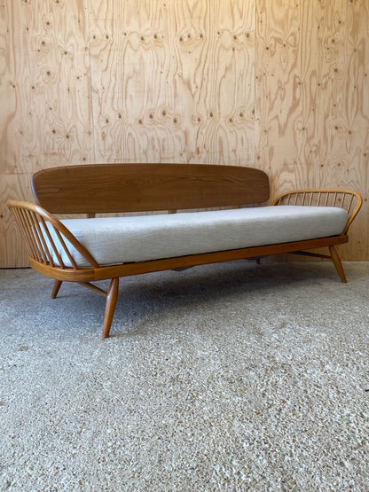 Ercol '355' Daybed