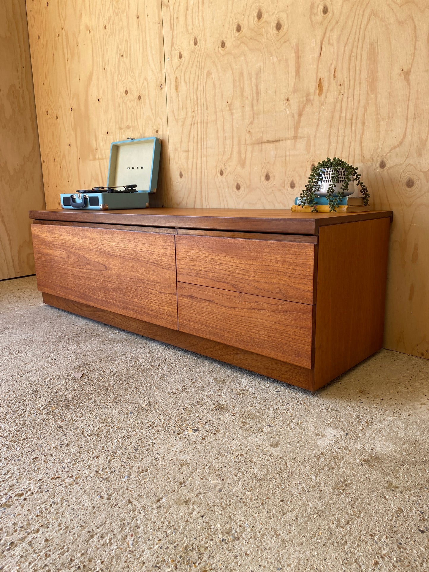 Vintage White & Newton Sideboard