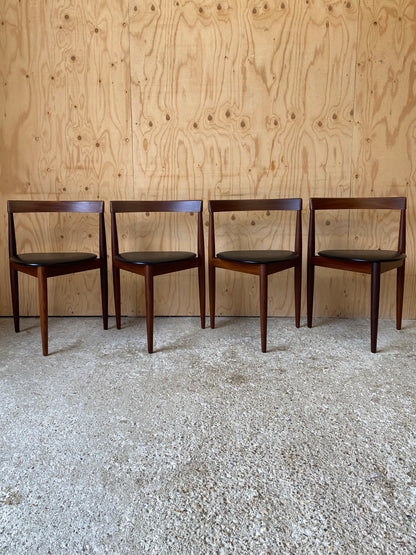 Roundette Table & Chairs