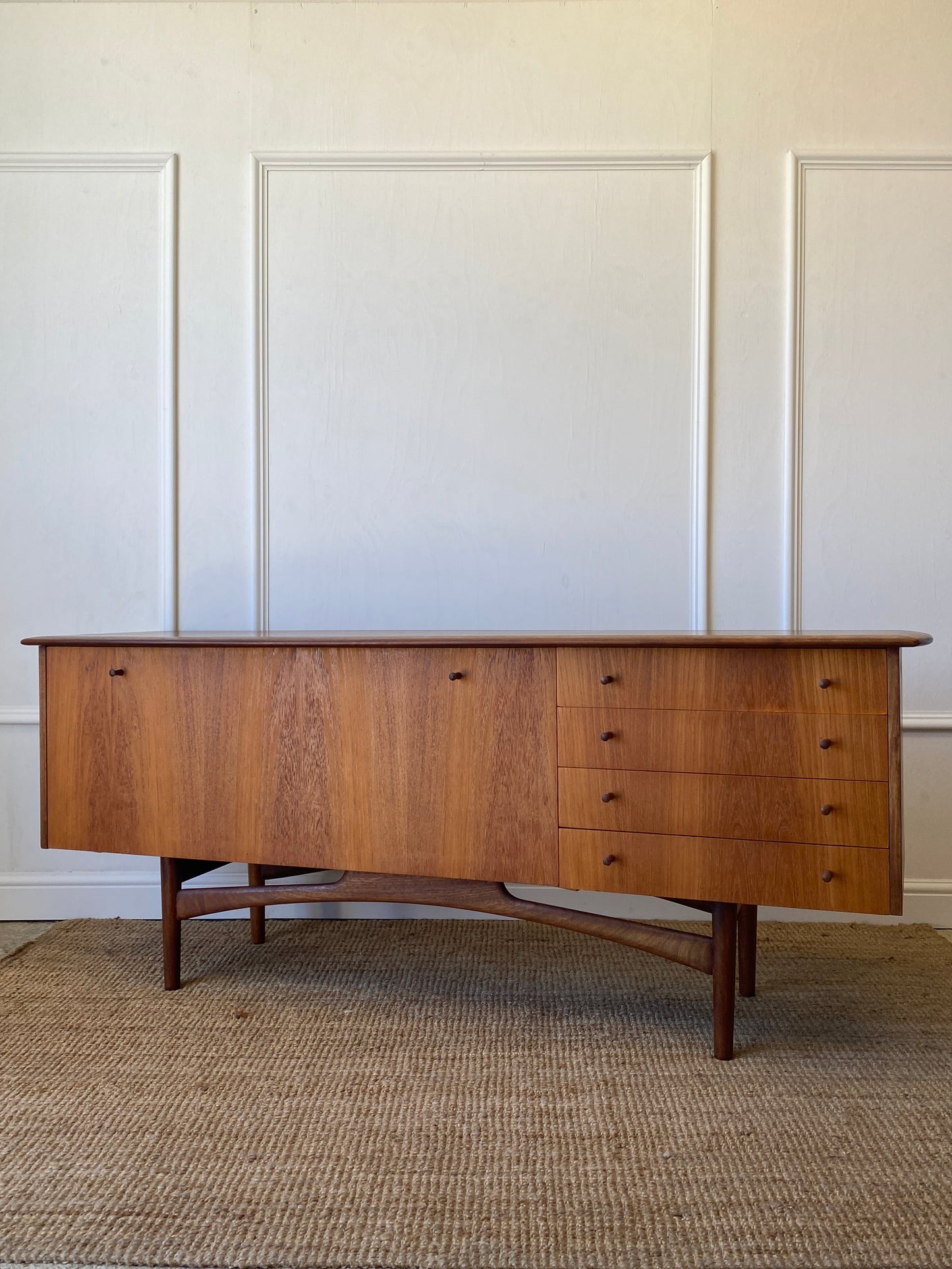 Dalescraft Sideboard