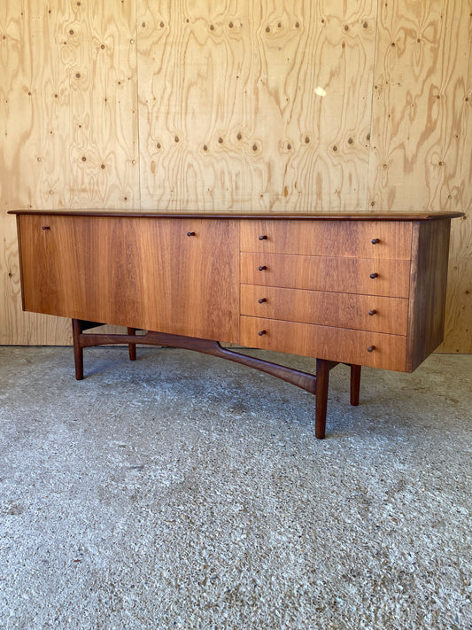 Dalescraft Sideboard