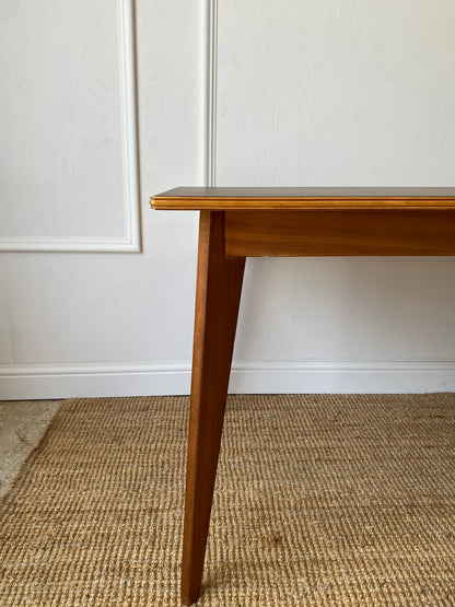 Morris of Glasgow Table