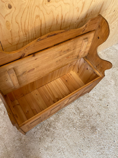 Pine Storage Bench