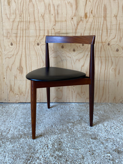 Roundette Table & Chairs