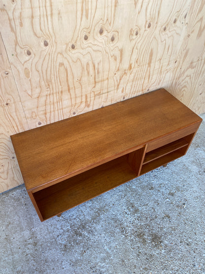 GPlan Record Player Stand