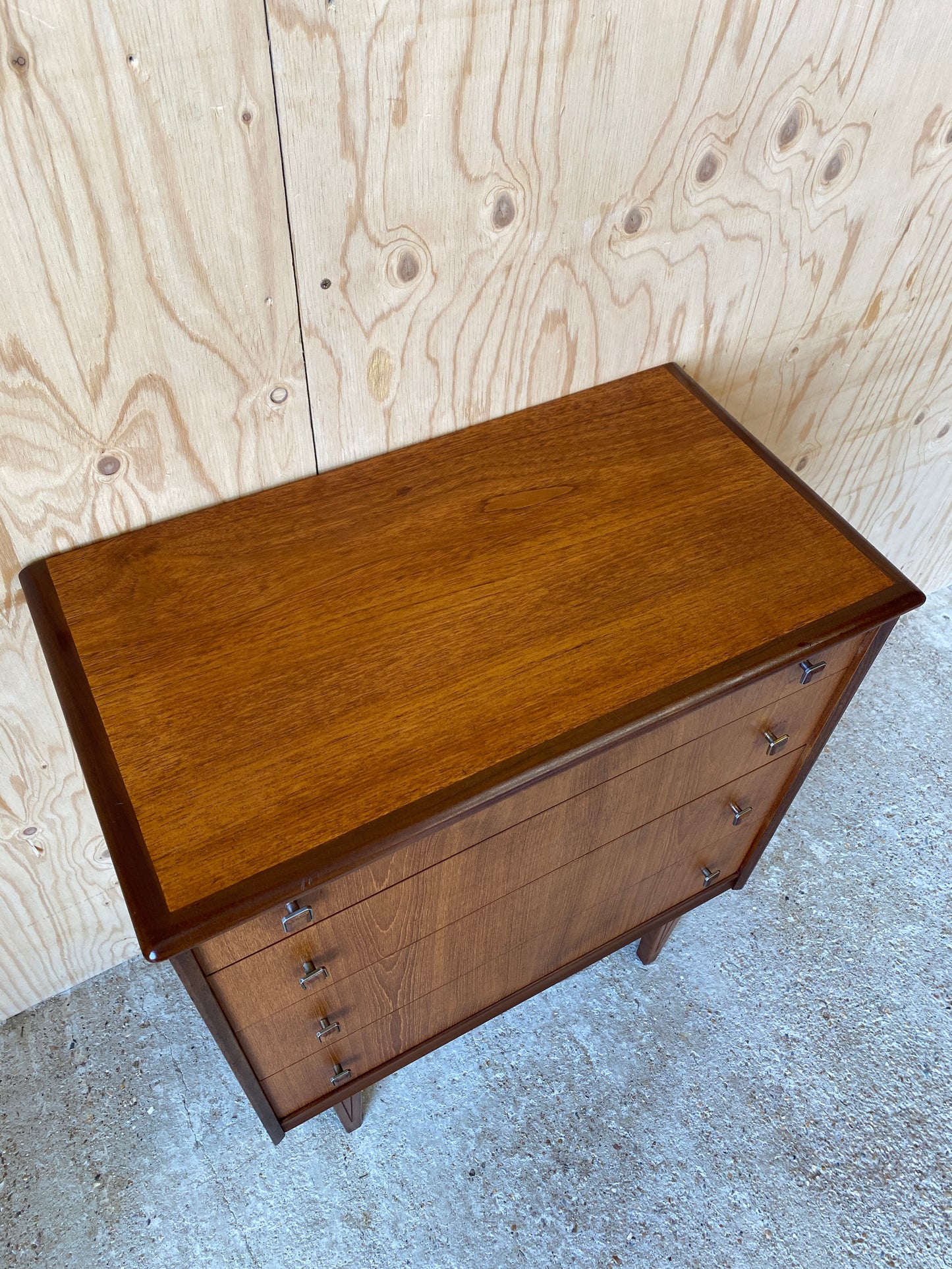 Vintage Chest of Drawers by Homeworthy