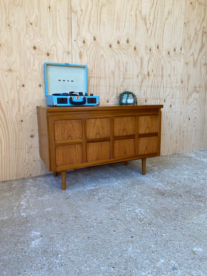 Mid Century Retro Vintage Nathan Sideboard on Wooden Tapered Legs