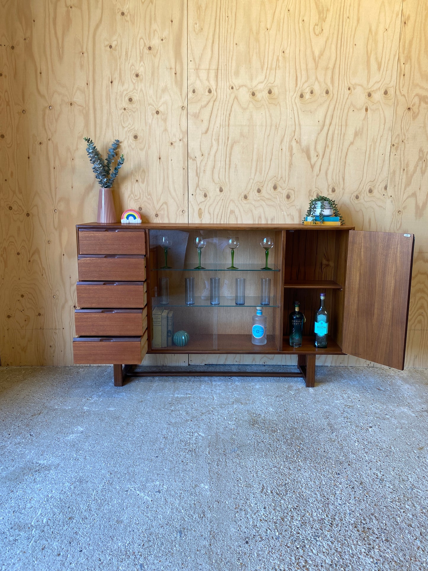 Vintage Retro Mid Century Drinks Cabinet by Turnbridge