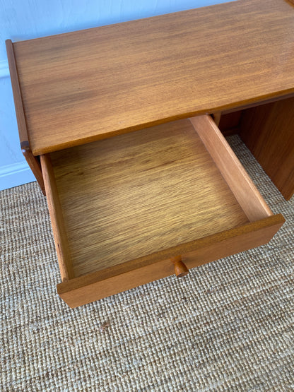 Nathan Kneehole Desk