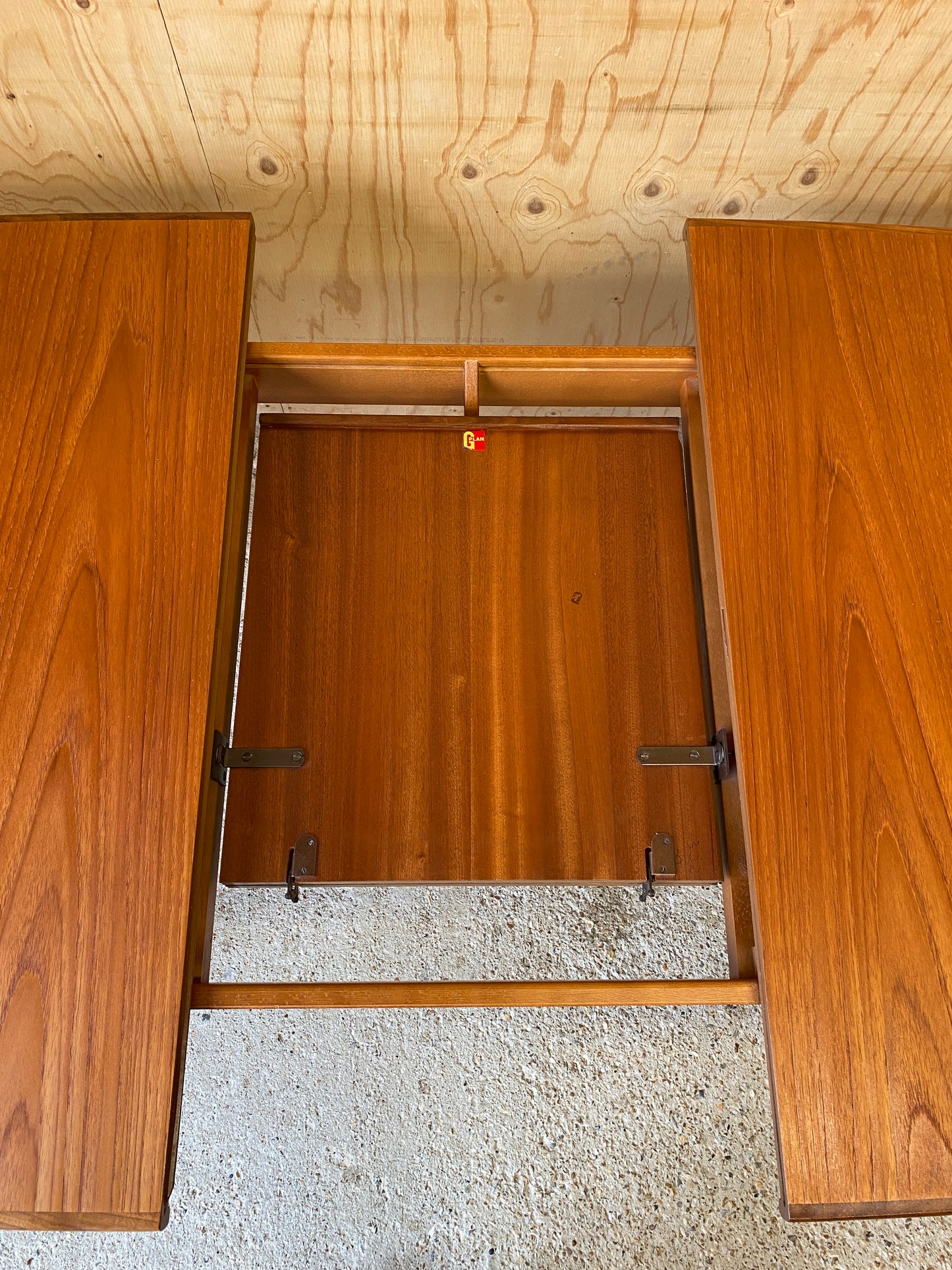 GPlan Extending Dining Table