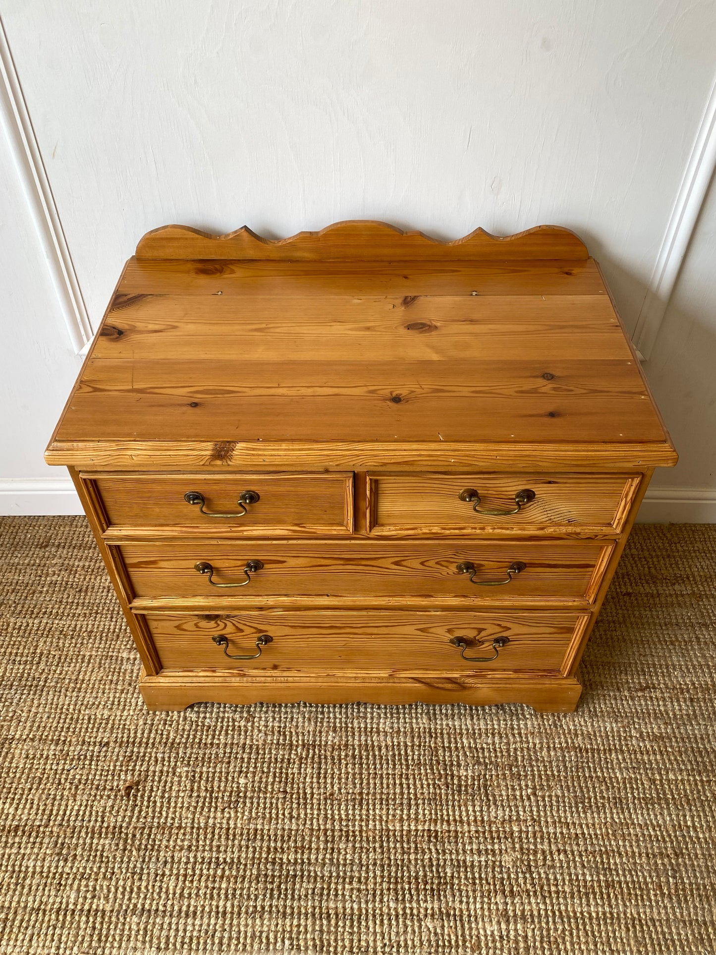 Pine Chest of Drawers
