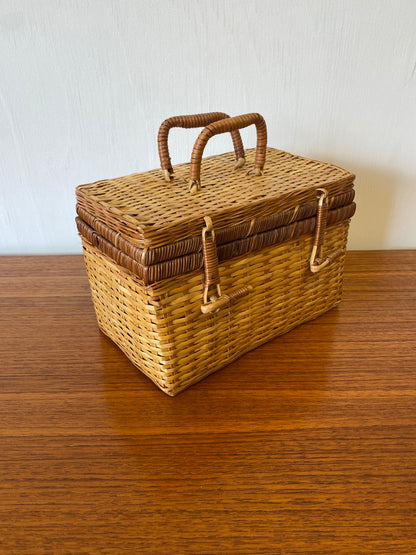 Vintage Wicker Lunchbox