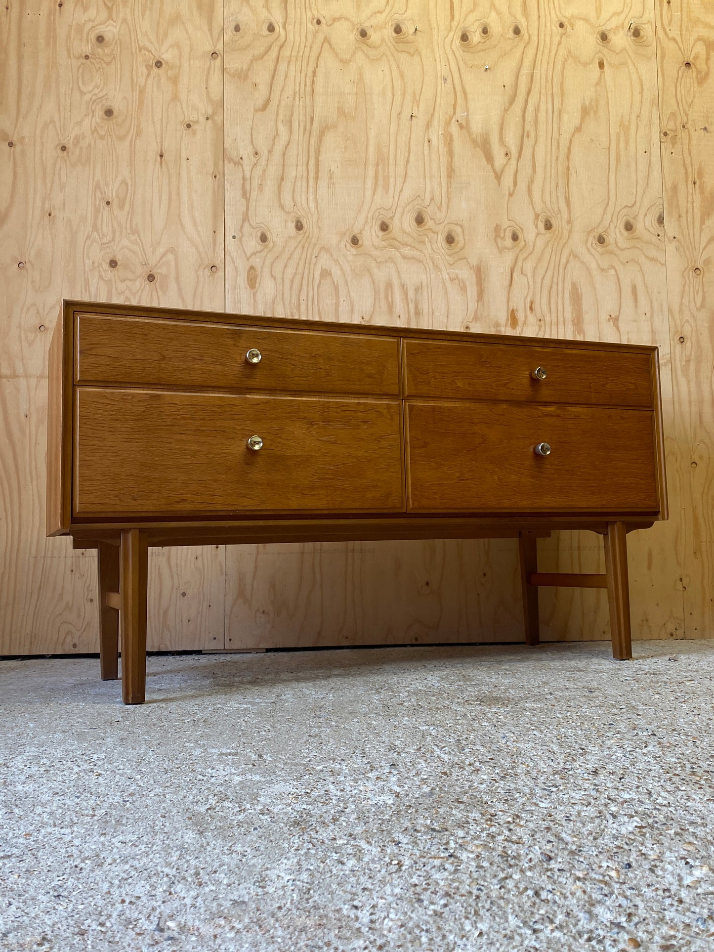 Meredew Chest of Drawers