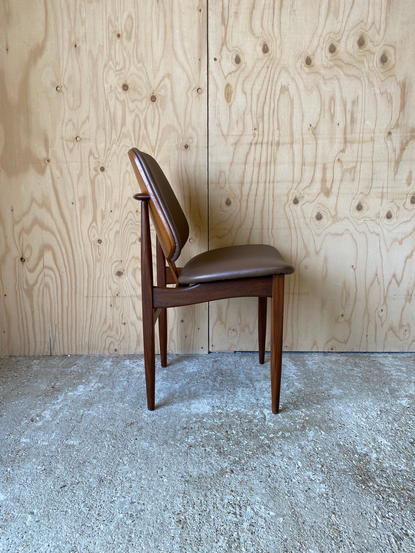 Dining Chair by British makers Elliots of Newbury